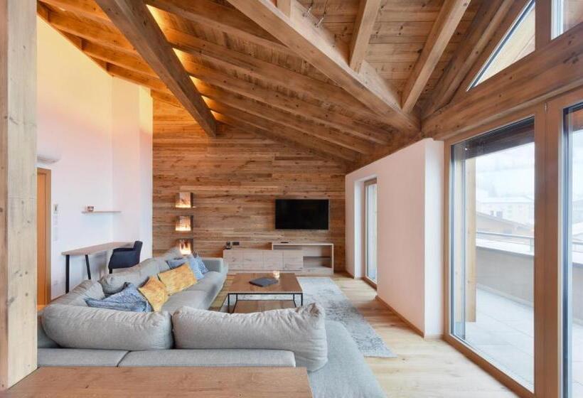 1 Bedroom Penthouse Apartment, Mountain Hotel Luis