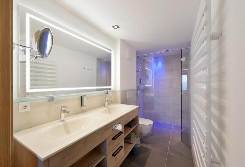 1 Bedroom Penthouse Apartment, Mountain Hotel Luis