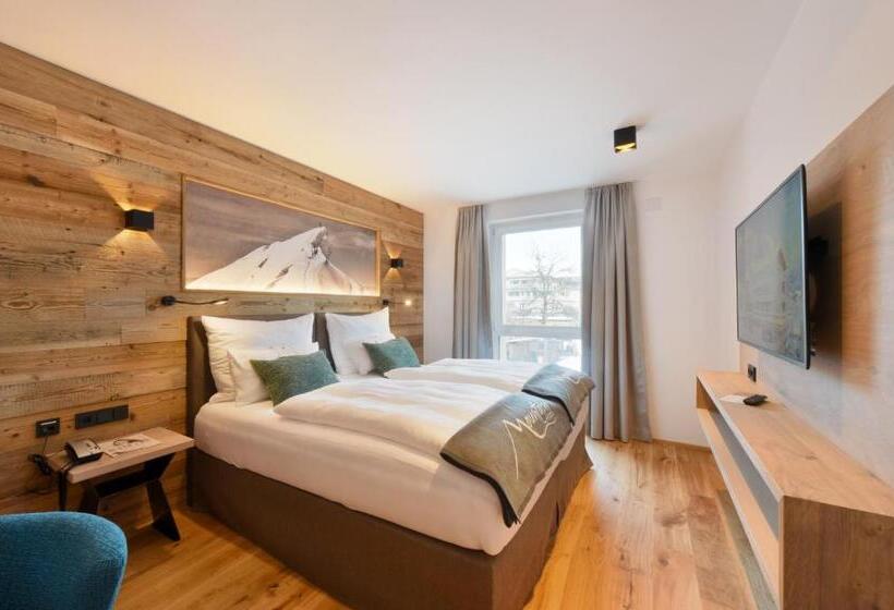 اتاق لوکس, Mountain Hotel Luis