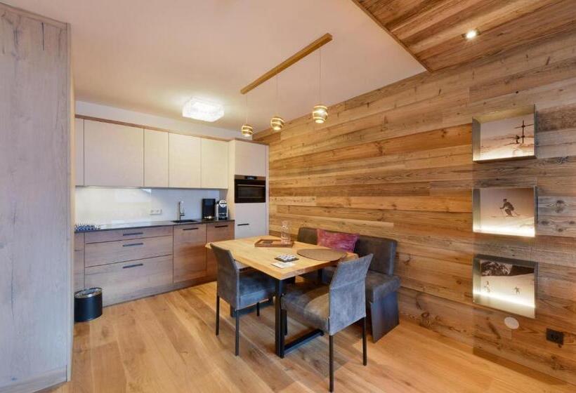 اتاق استاندارد, Mountain Hotel Luis