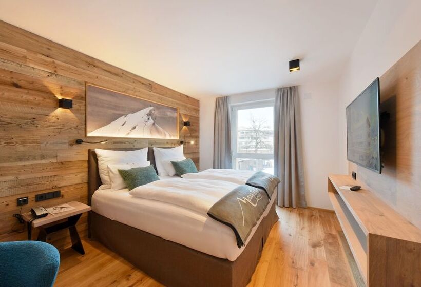 اتاق لوکس, Mountain Hotel Luis