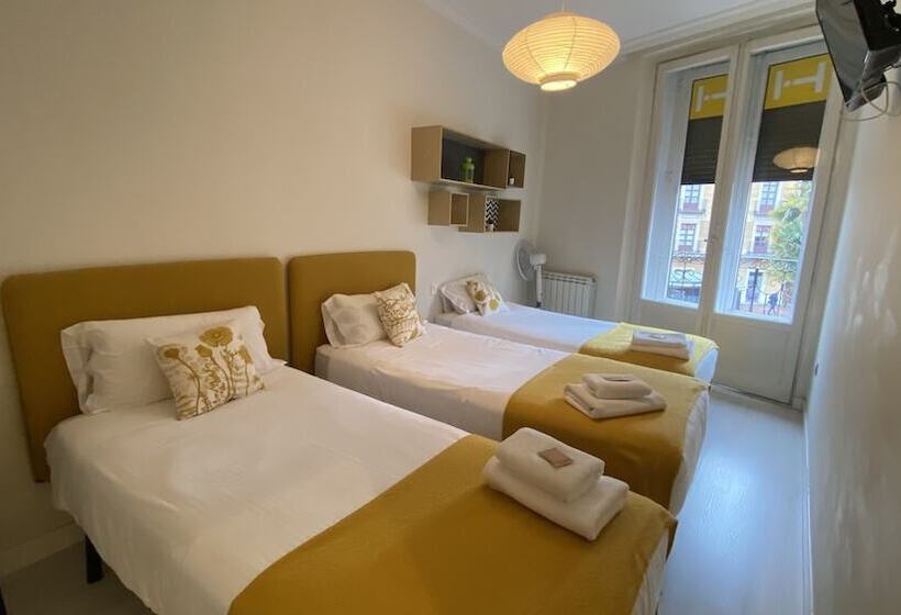 اتاق استاندارد سه نفره, Insidehome Valladolid Centro  Hab Con Baño Privado En El Centro Y Opcion De Parking