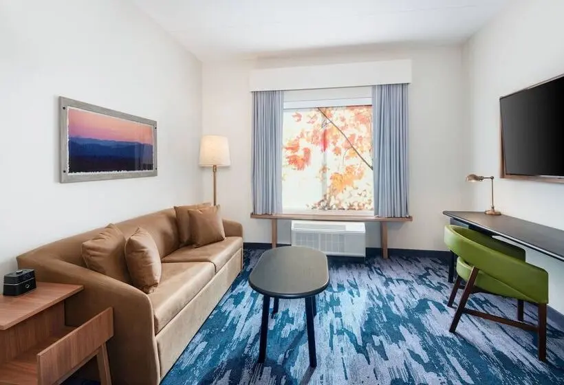 スタンダードスタジオ, Fairfield Inn & Suites Santee