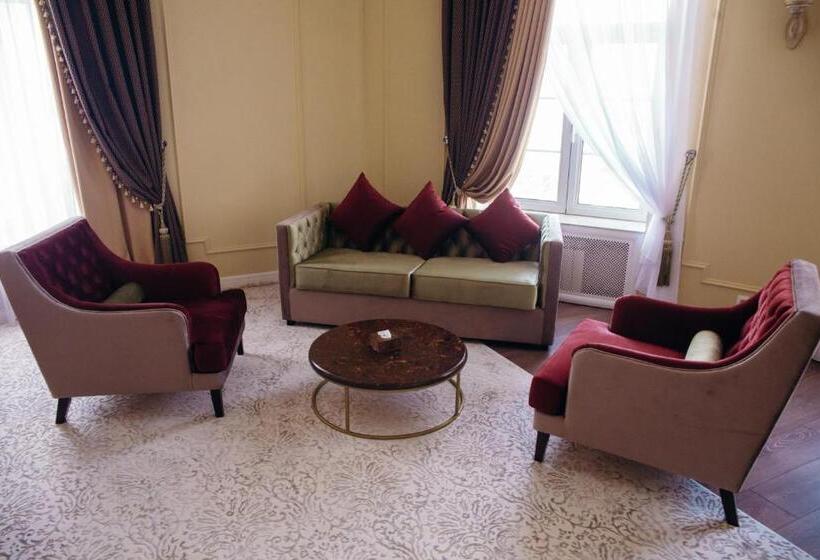 Standard Room, Royal Bv