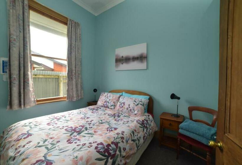 חדר סטנדרט חדר אמבטיה משותף, Southern Comfort