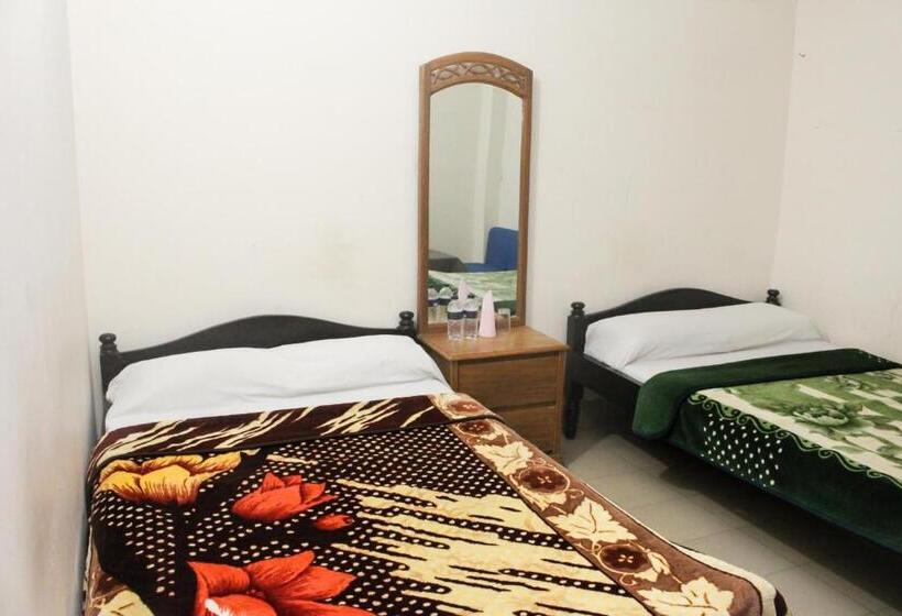 Номер Deluxe, As Shams International