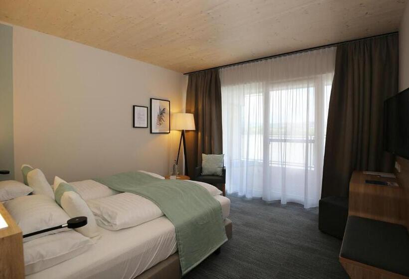 חדר סטנדרט עם מרפסת, Donau Lodge