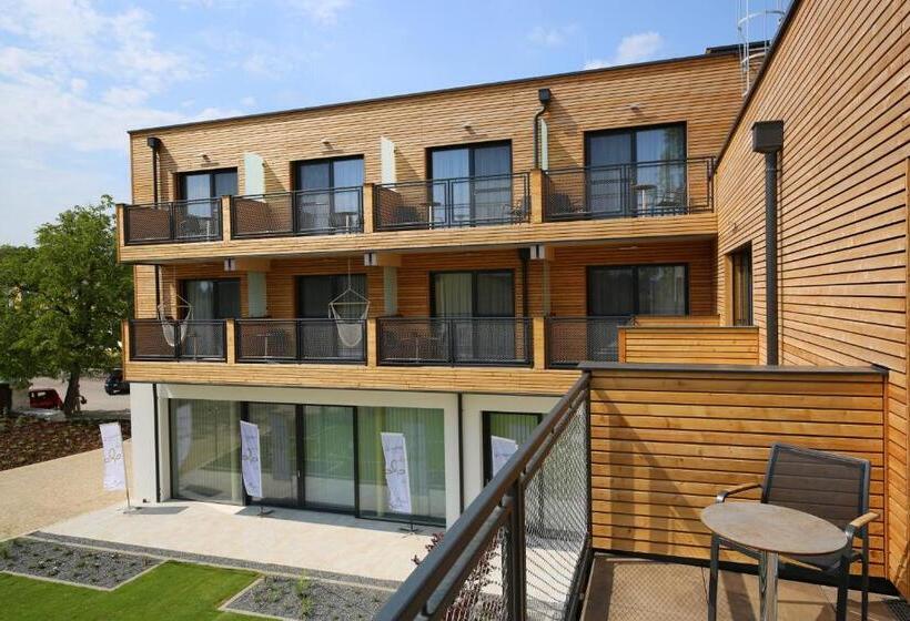 חדר סטנדרט נוף לגינה, Donau Lodge