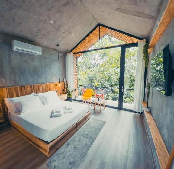 带阳台的豪华间, Tagua Lodge