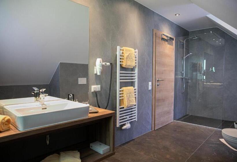 ペントハウスルーム, Weisses Lamm