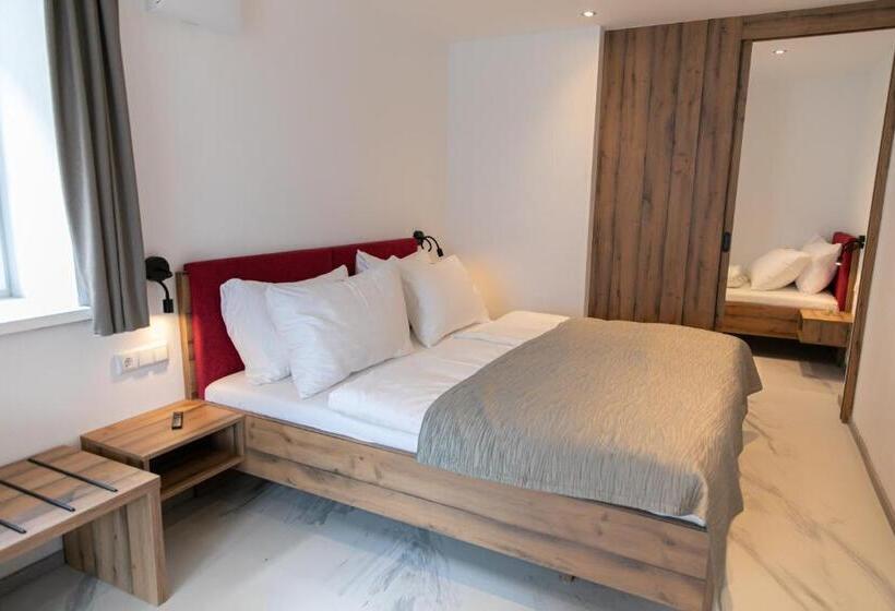 1 Bedroom Apartment Lake View, Weisses Lamm