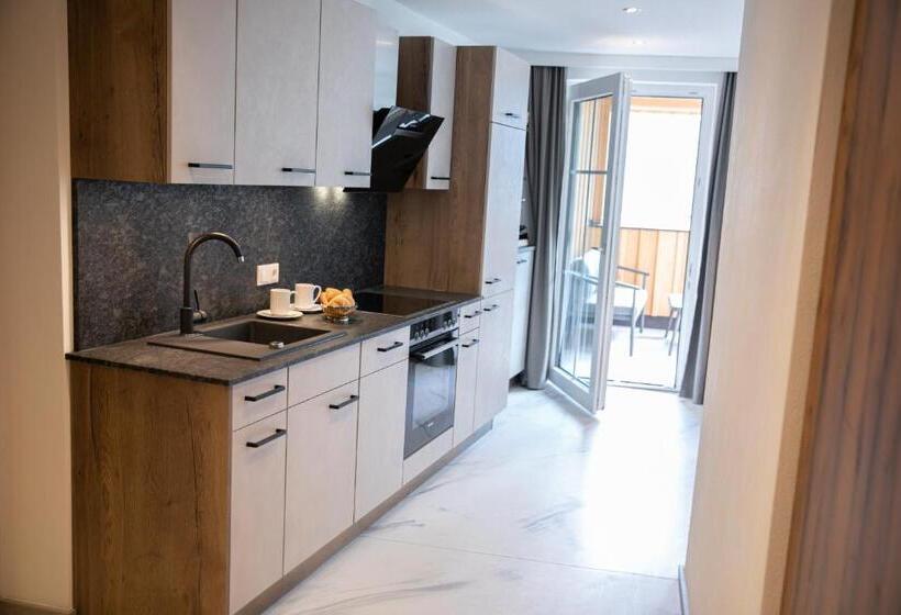 1 Bedroom Apartment Lake View, Weisses Lamm