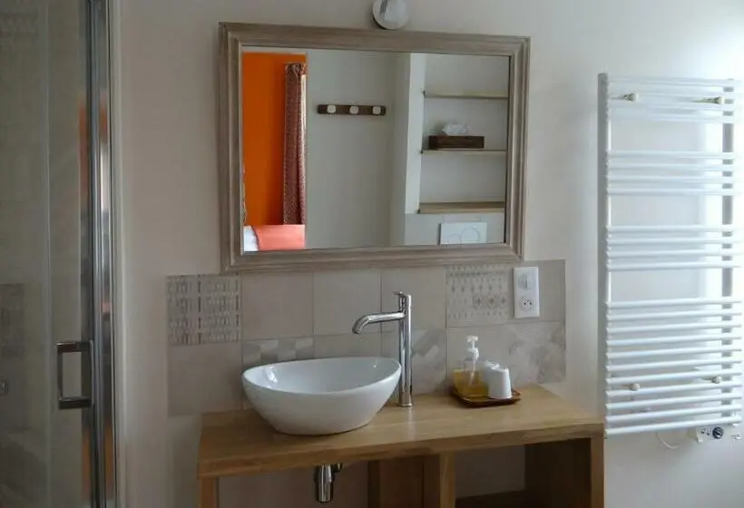 اتاق لوکس, Chambres D'hôtes Le Clos Bleu
