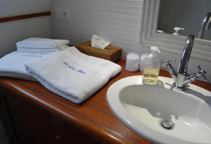 Suíte 2 Dormitórios, Chambres D'hôtes Le Clos Bleu
