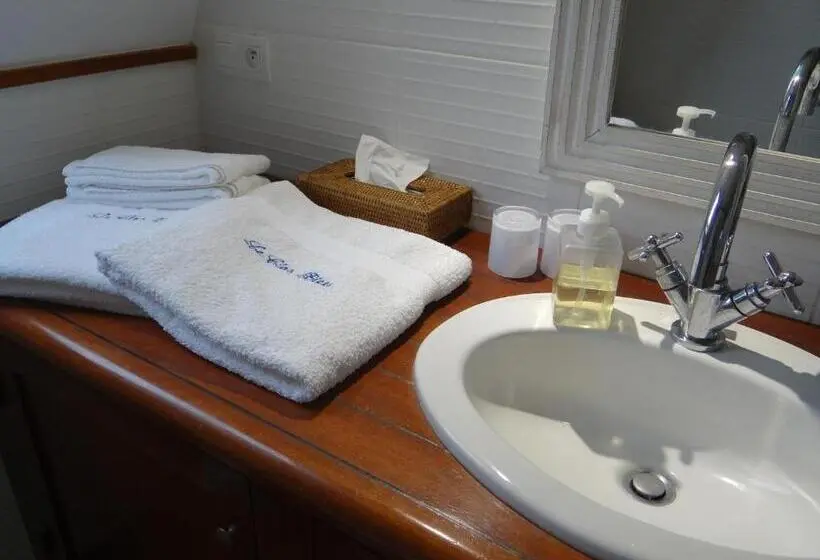 سوئیت 2 خوابه, Chambres D'hôtes Le Clos Bleu