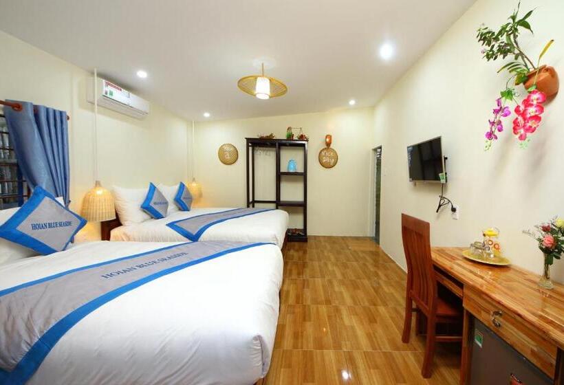 Standard Triple Room with Terrace, Hoi An Blue Seaside Homestay