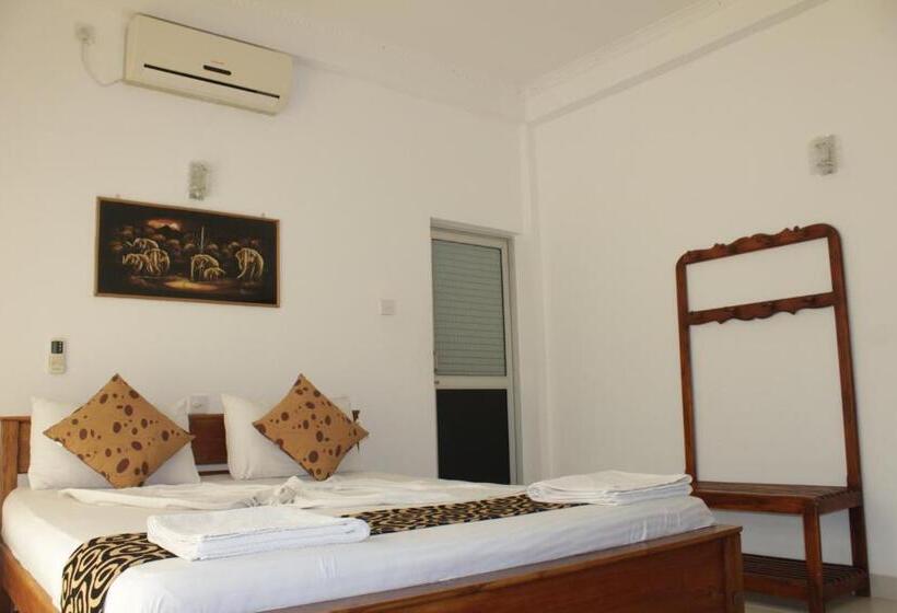 اتاق لوکس یک تخته, Sigiriya Summer Resort
