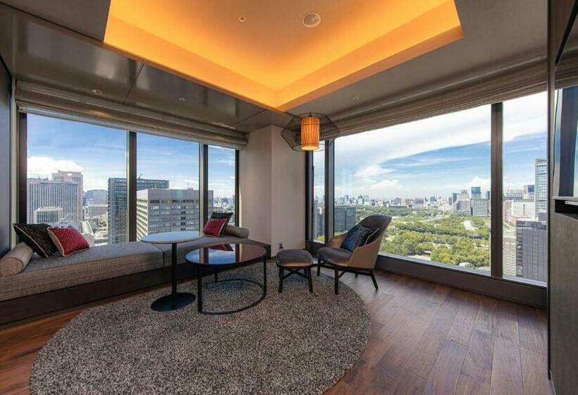 جناح سرير كينج, The Blossom Hibiya