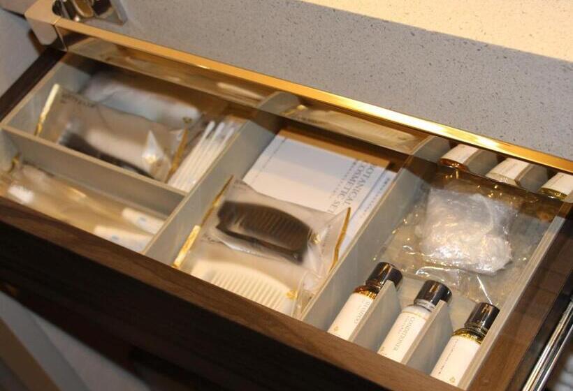 غرفة سوبيريور سرير كينج, The Blossom Hibiya