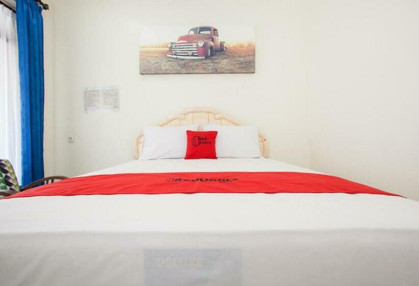 Quarto Estandar, Reddoorz @ Panglima Sudirman Probolinggo