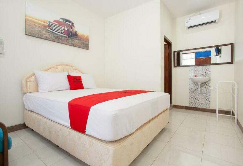 Quarto Estandar, Reddoorz @ Panglima Sudirman Probolinggo