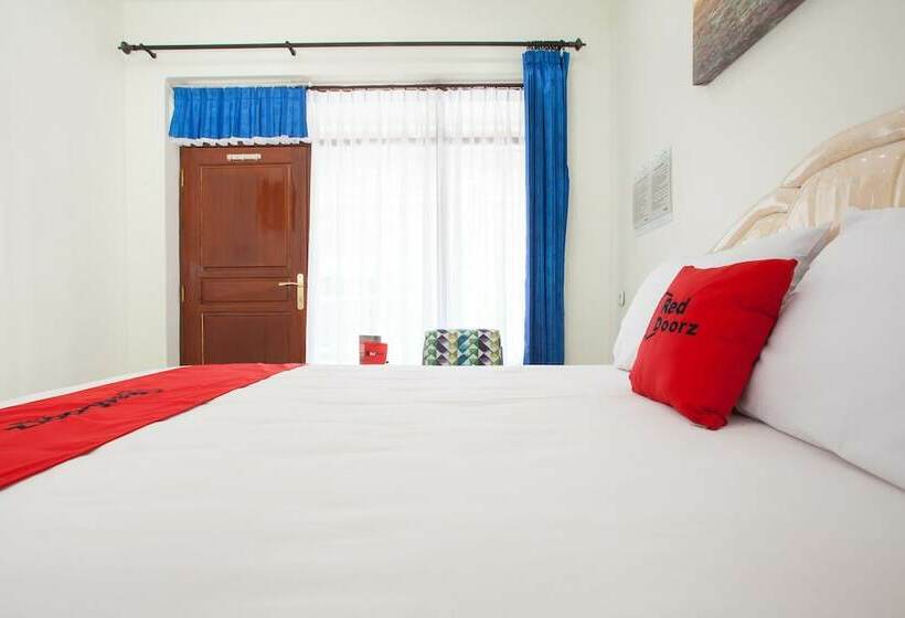 Quarto Estandar, Reddoorz @ Panglima Sudirman Probolinggo