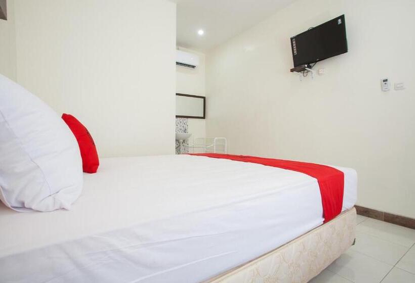 Quarto Economy, Reddoorz @ Panglima Sudirman Probolinggo