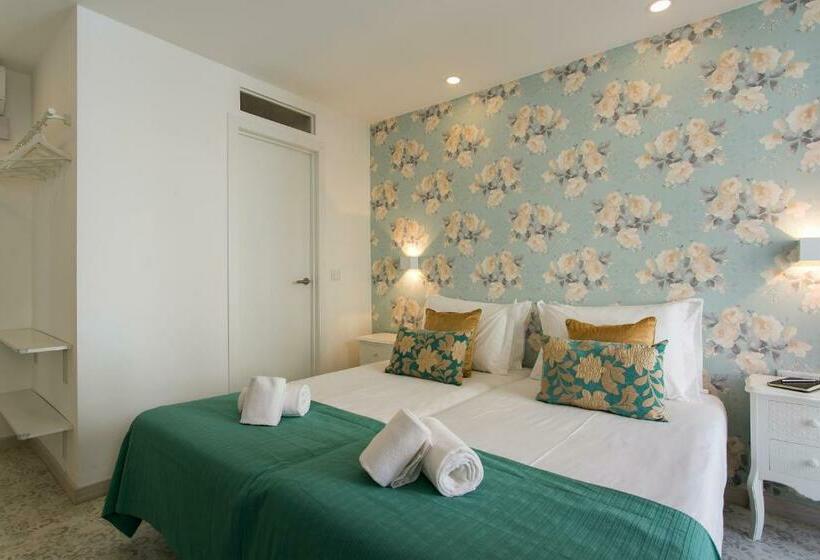 سوئیت با بالکن, Suites Amália Guesthouse Near Rossio Square
