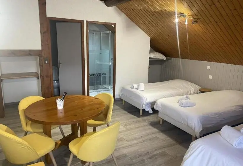 スタンダード4人部屋, Le Domaine De La Caille L Hôtel
