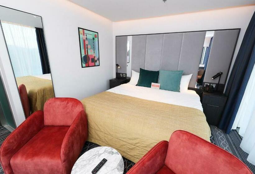 اتاق لوکس, Marlin Hotel Stephens Green