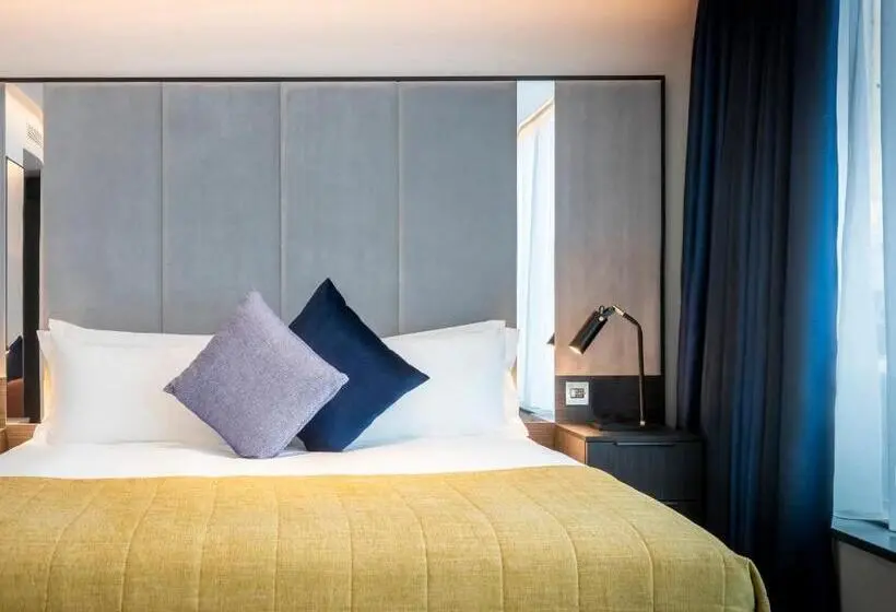 اتاق سوپریور با تخت بزرگ, Marlin Hotel Stephens Green