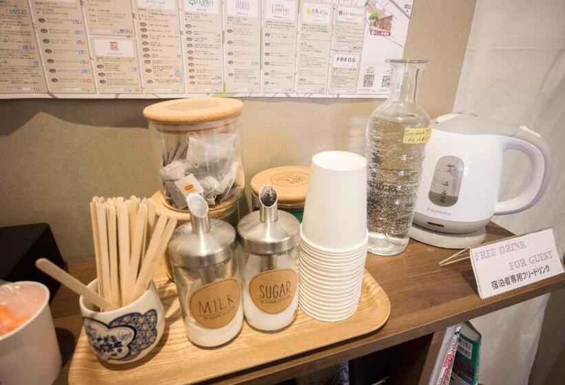 四人标准间, Sharin