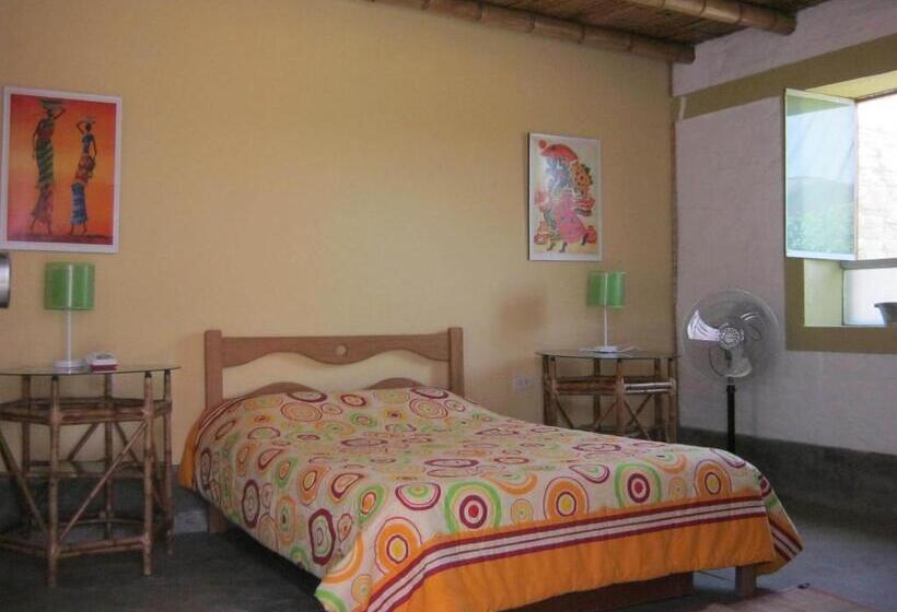 اتاق استاندارد, Huaranjapo