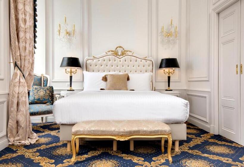 带大床的豪华间, Alexandra Palace  La Maison Younan