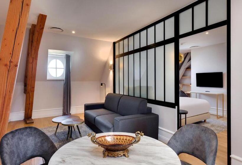 Люкс Вид на Сад, Alexandra Palace  La Maison Younan