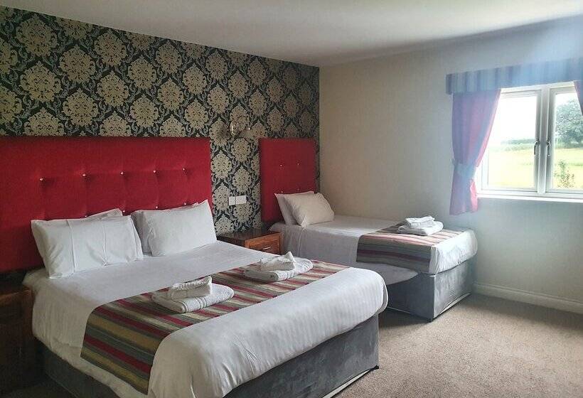 Семейный Номер, Cuttle Bridge Inn Hotel   Nec / Birmingham Airport