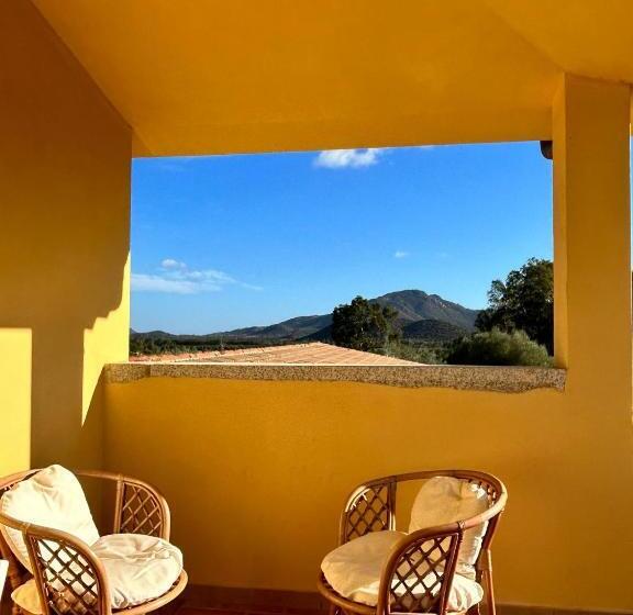 דירת שני חדרים, I Menhirs