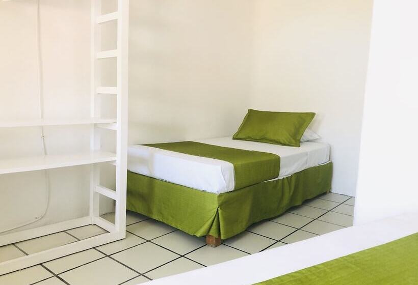 エコノミールーム, Casa Mexicana La Reyna