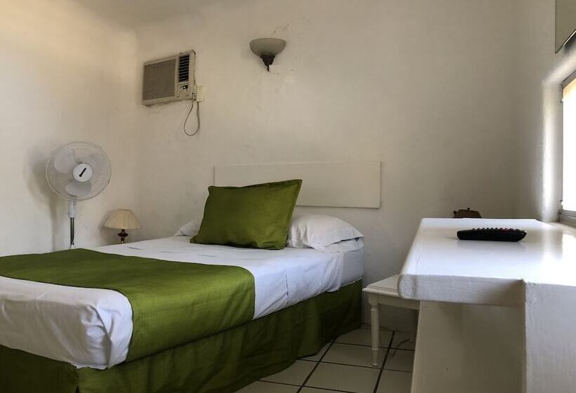 エコノミールーム, Casa Mexicana La Reyna