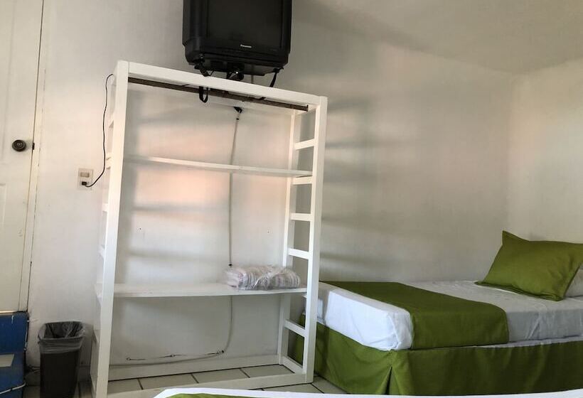 エコノミールーム, Casa Mexicana La Reyna