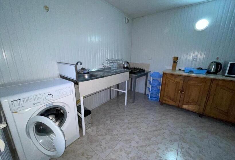 اتاق استاندارد, Guest House Guram