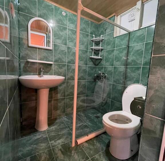 اتاق استاندارد چهار تخته, Guest House Guram