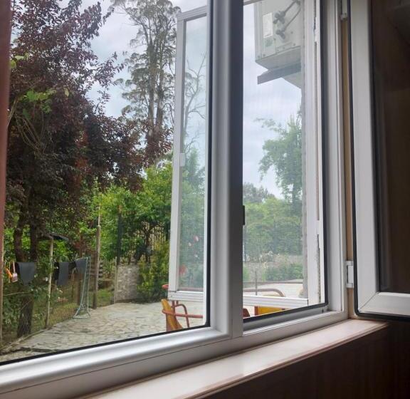 اتاق استاندارد چهار تخته, Guest House Guram