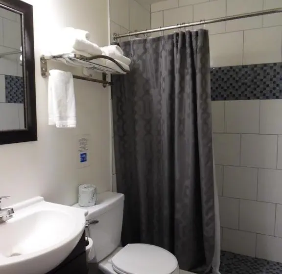 キングサイズベッドのスタンダードルーム, Wachapreague Inn   Motel Rooms