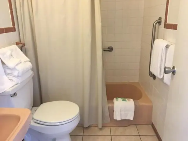 スタンダードインサイドビュールーム, Wachapreague Inn   Motel Rooms