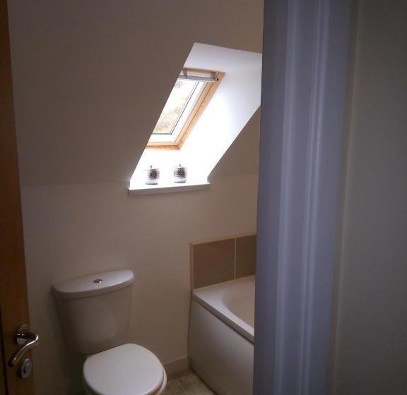 Standard room with outdoor bath, Garroch House