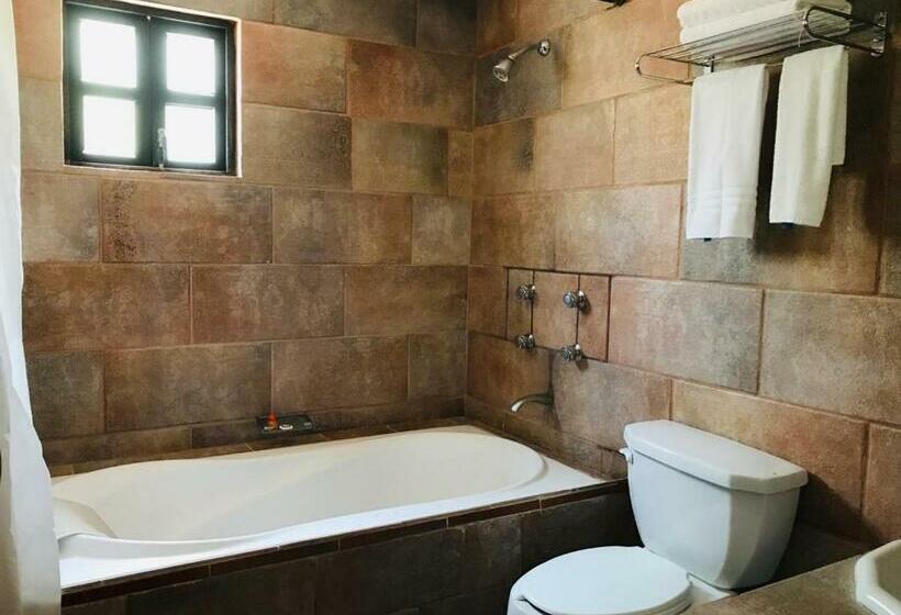 جناح, La Mansión