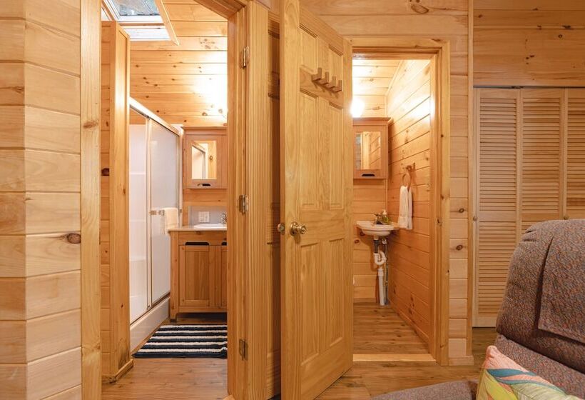 منزل غرفة نوم واحدة, Motel Long Lake And Cottages