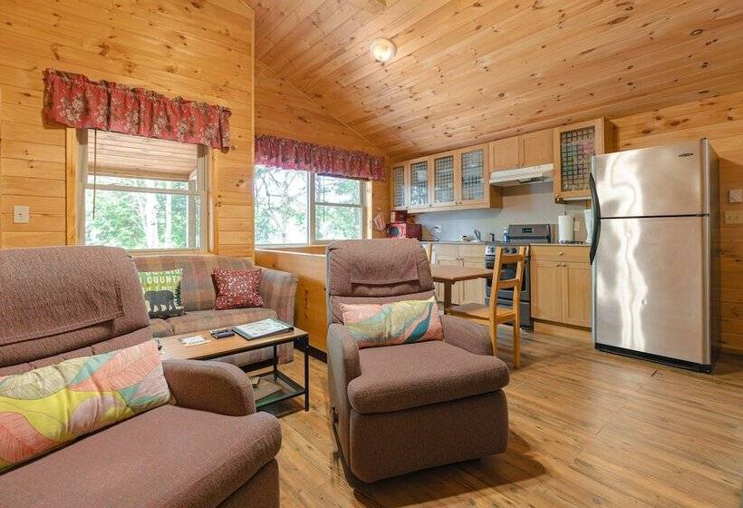 منزل غرفة نوم واحدة, Motel Long Lake And Cottages