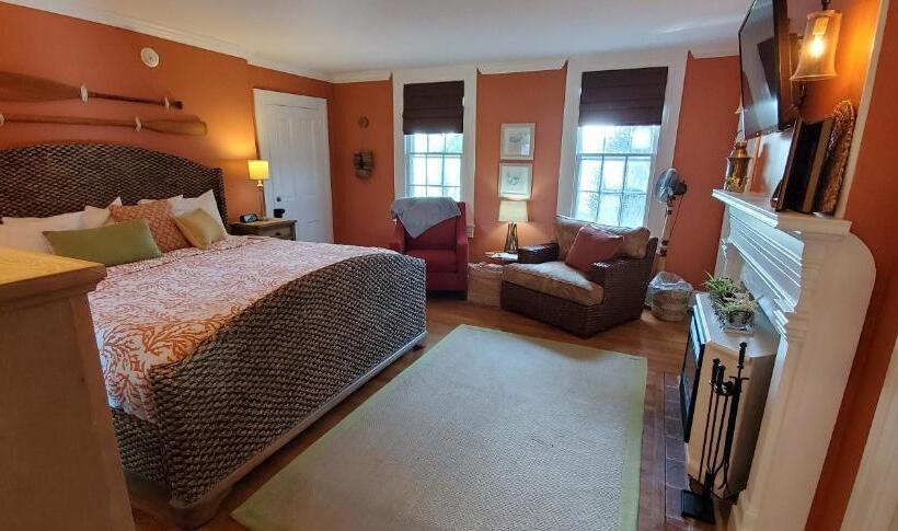 غرفة ديلوكس سرير كينج, Mansion Farm Inn